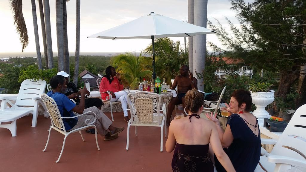 The Retreat @ A Piece Of Paradise Bed & Breakfast Montego Bay Exterior photo