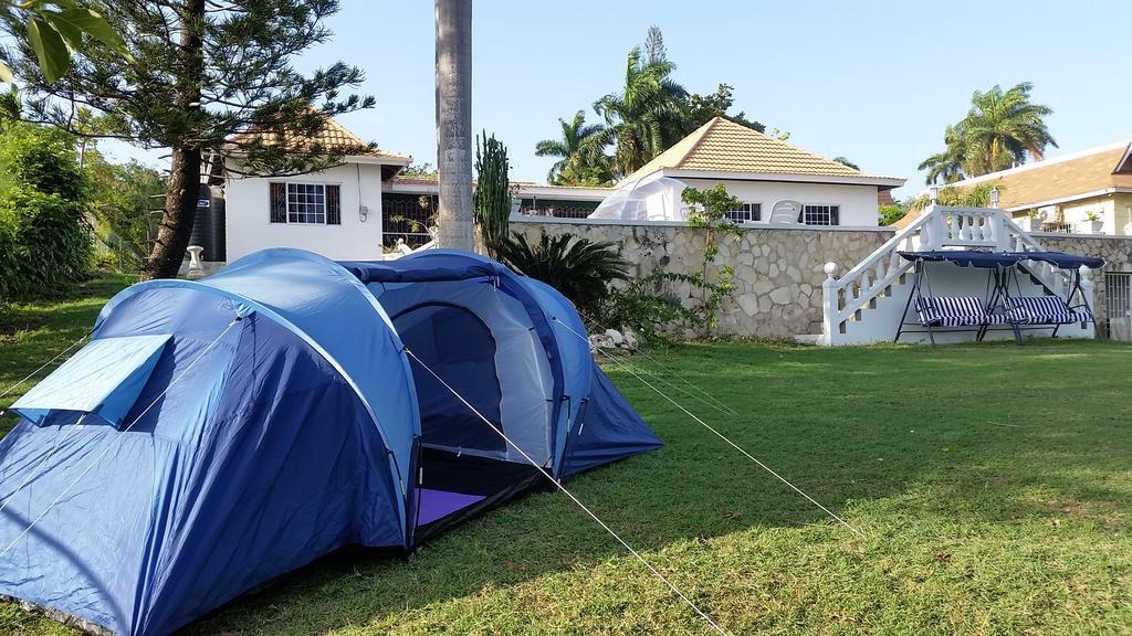 The Retreat @ A Piece Of Paradise Bed & Breakfast Montego Bay Exterior photo