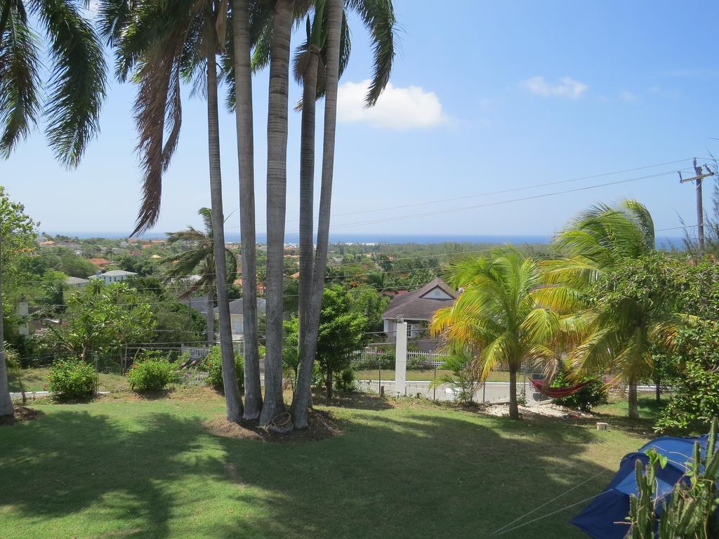 The Retreat @ A Piece Of Paradise Bed & Breakfast Montego Bay Exterior photo