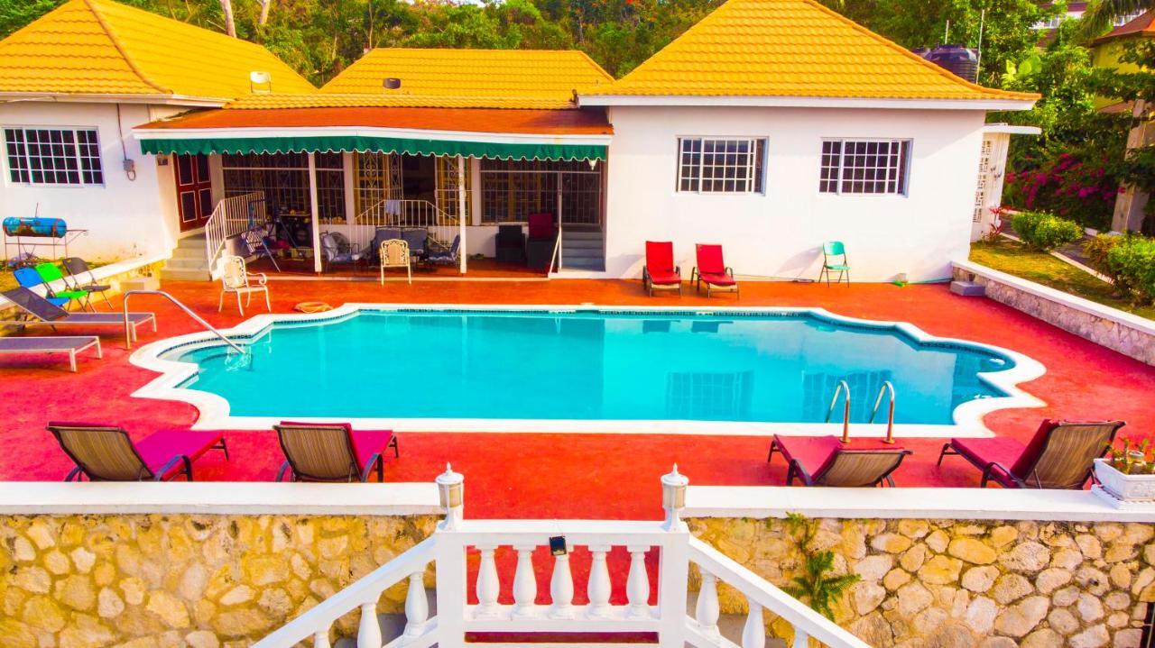 The Retreat @ A Piece Of Paradise Bed & Breakfast Montego Bay Exterior photo